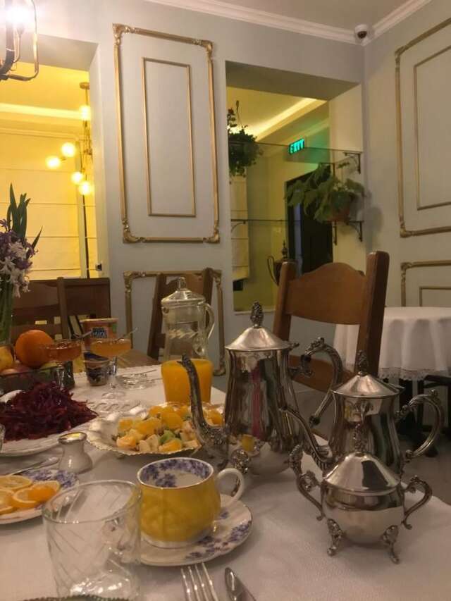 Отель Hotel Day Inn Тбилиси-10